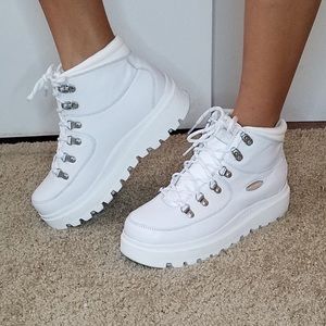 Sketchers Shindings Renegade Heart Boots